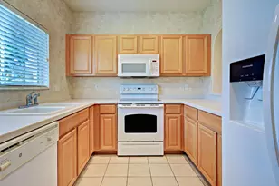 13050 Tigers Eye Dr, Venice, FL 34292 - Photo 6