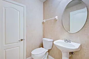 13050 Tigers Eye Dr, Venice, FL 34292 - Photo 12
