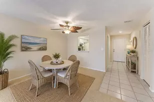 7008 W Country Club Dr N, Sarasota, FL 34243 - Photo 14