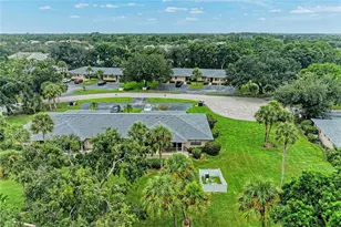 7008 W Country Club Dr N, Sarasota, FL 34243 - Photo 46