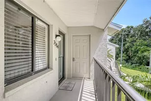 7584 Eagle Creek Dr, Sarasota, FL 34243 - Photo 4