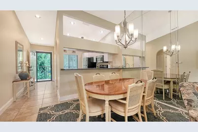 7584 Eagle Creek Drive #7584, Sarasota, FL 34243 - Photo 12