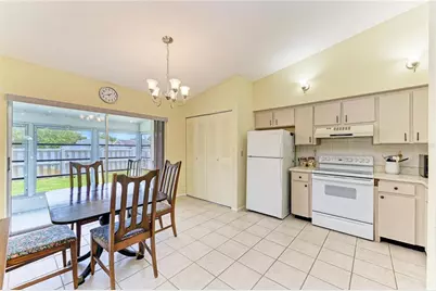 3403 36th Street W #109, Bradenton, FL 34205 - Photo 8