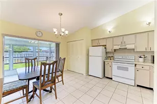 3403 36th St W, Bradenton, FL 34205 - Photo 8