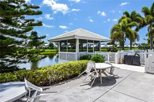 827 Harrington Lake Ln, Venice, FL 34293 - Photo 32