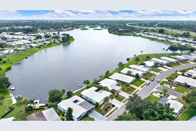 8479 Imperial Circle, Palmetto, FL 34221 - Photo 2