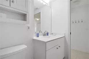 418 Laurel Lake Dr, Venice, FL 34292 - Photo 20