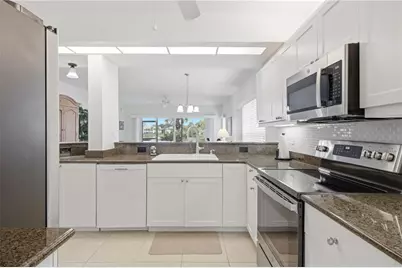 418 Laurel Lake Drive #106, Venice, FL 34292 - Photo 4