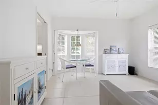 418 Laurel Lake Dr, Venice, FL 34292 - Photo 12