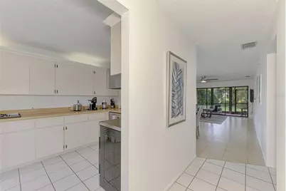 952 N Beneva Road #V-23, Sarasota, FL 34232 - Photo 8