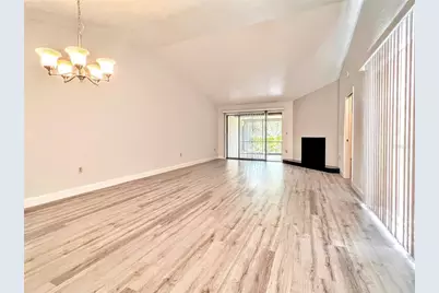 5549 Boulder Boulevard #7, Sarasota, FL 34233 - Photo 6