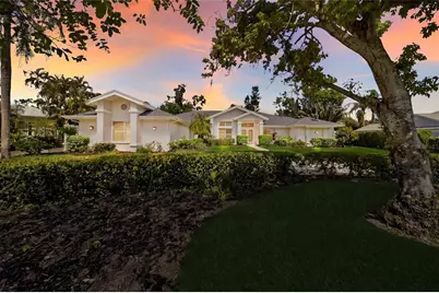 7501 Weeping Willow Boulevard, Sarasota, FL 34241 - Photo 2