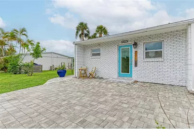 707 Saint Judes Drive S #1, Longboat Key, FL 34228 - Photo 2