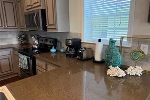 5274 E Camelot Dr, Sarasota, FL 34233 - Photo 16