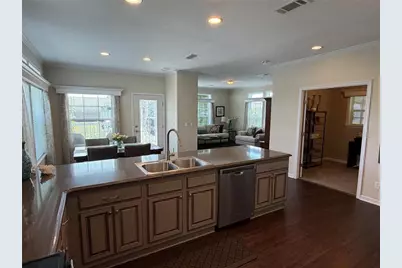 5274 E Camelot Drive, Sarasota, FL 34233 - Photo 14