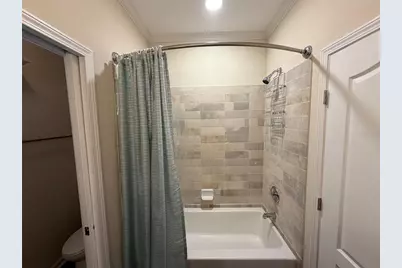 5274 E Camelot Drive, Sarasota, FL 34233 - Photo 30