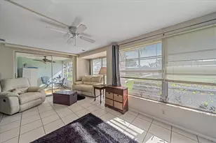 3286 Brunswick Ln, Sarasota, FL 34239 - Photo 16
