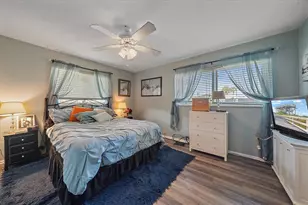 3286 Brunswick Ln, Sarasota, FL 34239 - Photo 24
