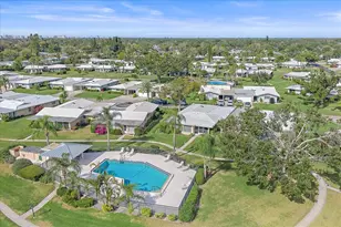 3286 Brunswick Ln, Sarasota, FL 34239 - Photo 2