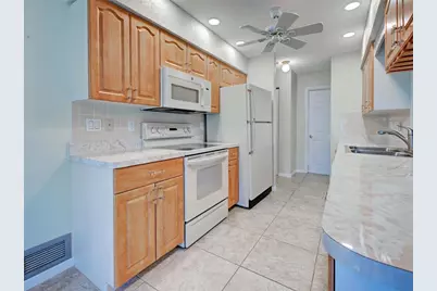 11081 Magdalena Avenue, Englewood, FL 34224 - Photo 10