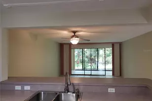 138 Pineneedle Dr, Bradenton, FL 34210 - Photo 10