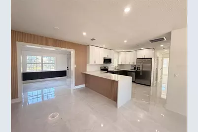 2405 21st Ave W, Bradenton, FL 34205 - Photo 2
