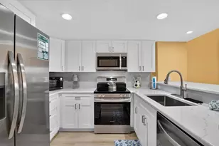 1007 Gulf Dr N, Bradenton Beach, FL 34217 - Photo 12