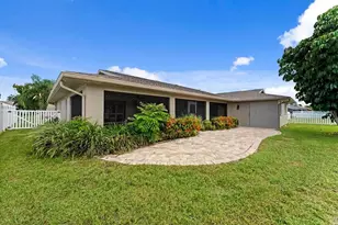 1252 Waterside Ln, Venice, FL 34285 - Photo 38