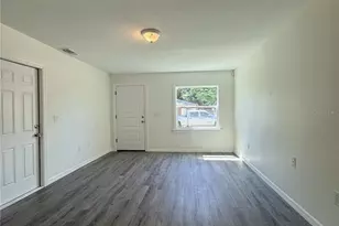 1013 6th St E, Bradenton, FL 34208 - Photo 4