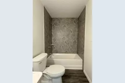1013 6th Street E, Bradenton, FL 34208 - Photo 10