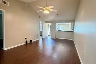 5928 36th Ave Cir W, Bradenton, FL 34209 - Photo 10