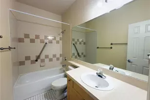 7669 Plantation Cir, University Park, FL 34201 - Photo 18