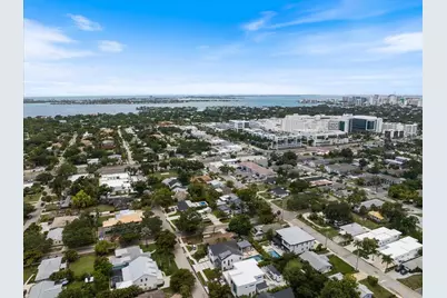 2126 Hyde Park Street, Sarasota, FL 34239 - Photo 6