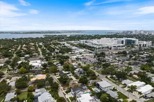 2126 Hyde Park St, Sarasota, FL 34239 - Photo 6