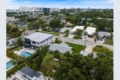 2126 Hyde Park Street, Sarasota, FL 34239 - Photo 4