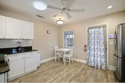2126 Hyde Park Street, Sarasota, FL 34239 - Photo 14