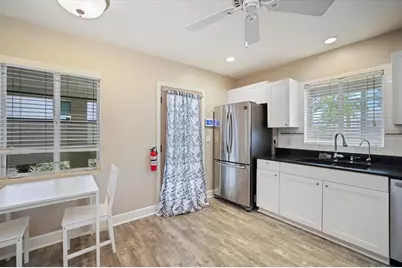 2126 Hyde Park Street, Sarasota, FL 34239 - Photo 16