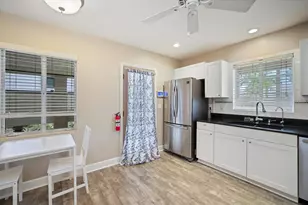 2126 Hyde Park St, Sarasota, FL 34239 - Photo 16