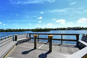 1300 N Portofino Dr, Sarasota, FL 34242 - Photo 32