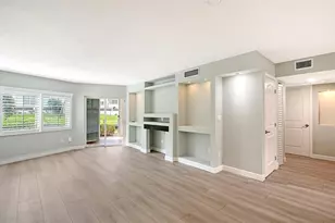 1300 N Portofino Dr, Sarasota, FL 34242 - Photo 8