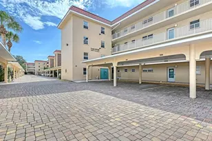1300 N Portofino Dr, Sarasota, FL 34242 - Photo 8