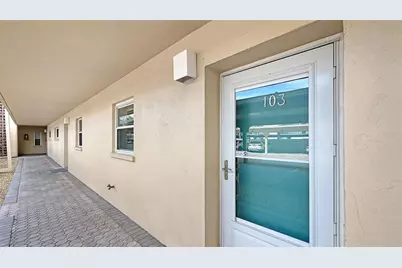1300 N Portofino Drive #103, Sarasota, FL 34242 - Photo 6
