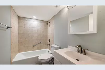1300 N Portofino Drive #103, Sarasota, FL 34242 - Photo 16