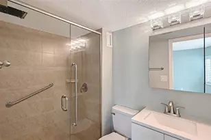 1300 N Portofino Dr, Sarasota, FL 34242 - Photo 20