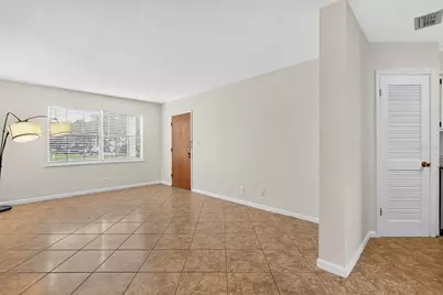 4507 9th Street W #E3, Bradenton, FL 34207 - Photo 6