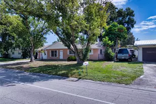4115 37th St W, Bradenton, FL 34205 - Photo 2
