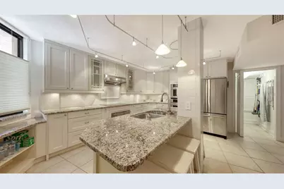 5880 Midnight Pass Road #307, Sarasota, FL 34242 - Photo 14