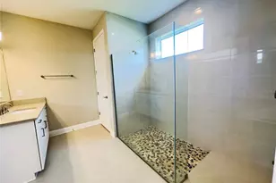 17675 Savory Mist Cir, Lakewood Ranch, FL 34211 - Photo 20