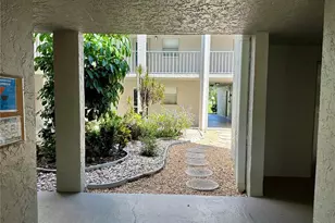 1330 Glen Oaks Dr E, Sarasota, FL 34232 - Photo 28