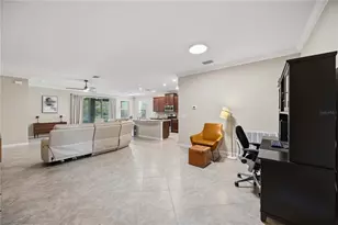 5516 Cartagena Dr, Sarasota, FL 34233 - Photo 4